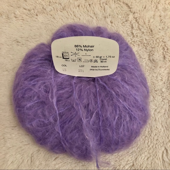 SALE! 💜 Bundle of designer yarn: lavender mohair & purple - Picture 3 of 9